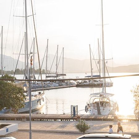 The White Rose Apartment Poros Town Exteriör bild