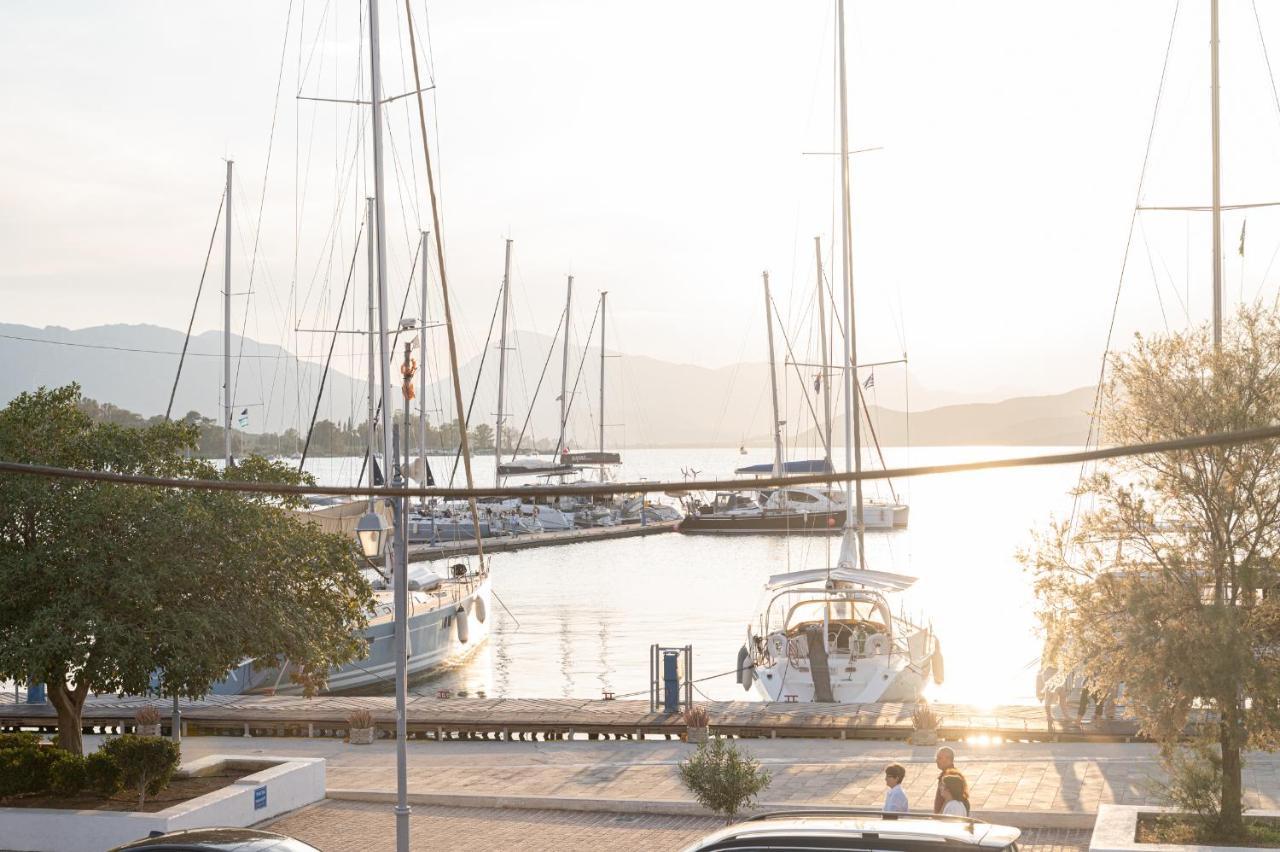 The White Rose Apartment Poros Town Exteriör bild